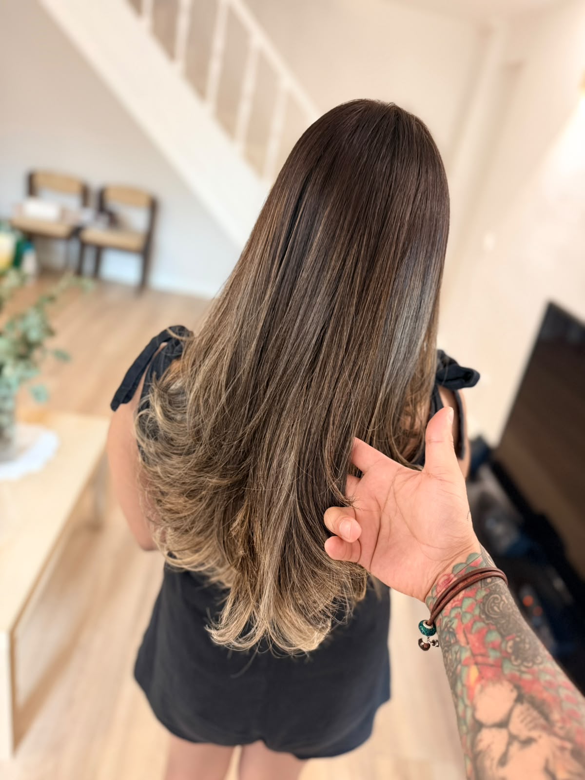 Cabello después del servicio de color y acabado realizado por Eduardo Morán